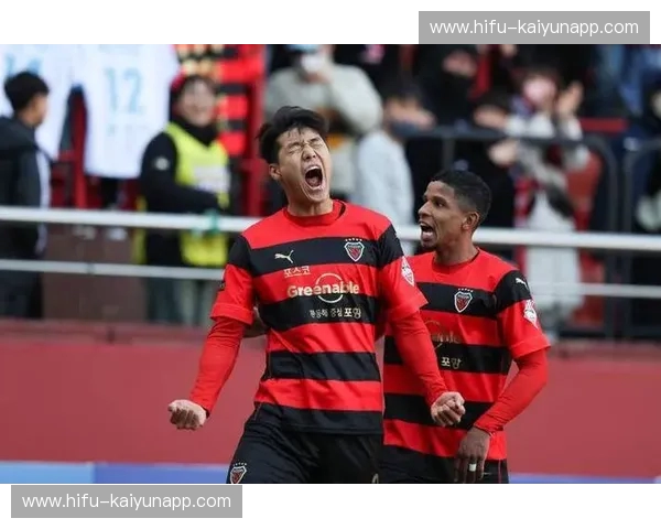 绿茵豪门的尊严与“疯子”足球的博弈：全北现代vs光州FC，一场超越胜负的宿命对决